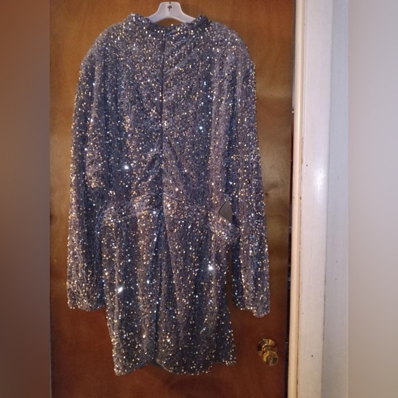 Plus Silver Sequin Cut Out Bodycon Dress - Picture 3 of 8